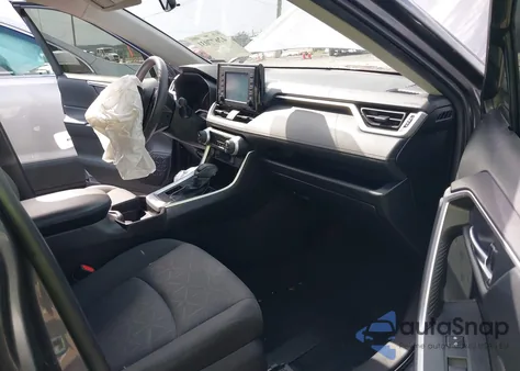 2019 Toyota Rav4 Xle from USA, damaged, VIN JTMW1RFV1KD503580
